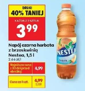 Napój czarna herbata z brzoskwinią