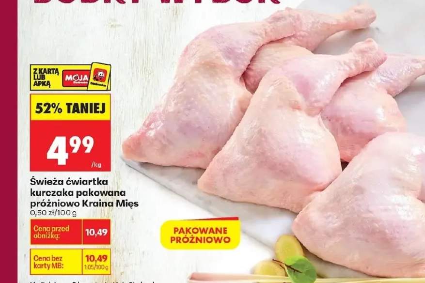 Świeża ćwiartka kurczaka pakowana próżniowo