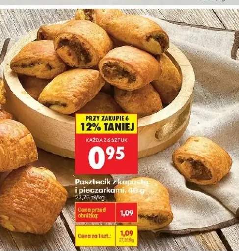 Pasztecik z kapustą i pieczarkami