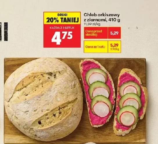 Chleb orkiszowy z ziarnami