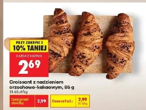 Croissant z nadzieniem orzechowo-kakaowym