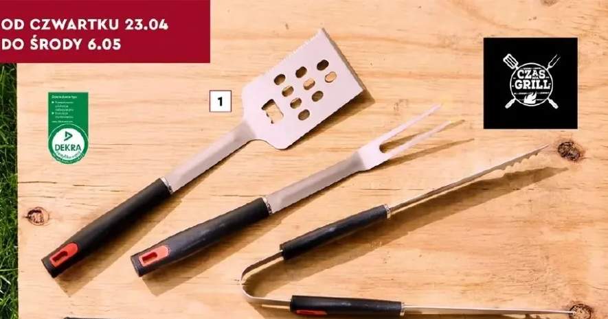 Zestaw ze szczypcami, szpatułką i z widelcem