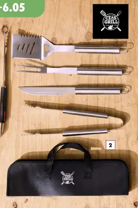 Akcesoria do grilla zestaw ze szpatułką, szczypcami, z widelcem i nożem w etui