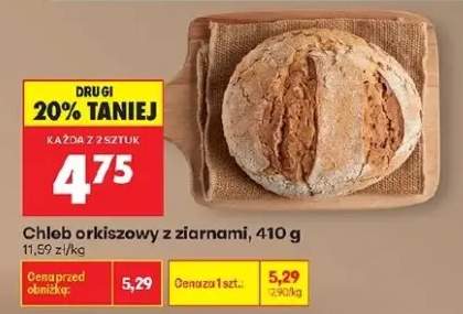 Chleb orkiszowy z ziarnami