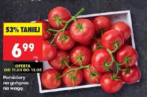 Pomidory na gałązce na wagę