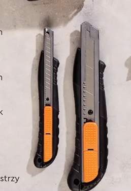 Zestaw 2 noży NITEO PRO w zestawie: noże z ostrzami o dł. 9mm i 18mm 10 wymiennych ostrzy