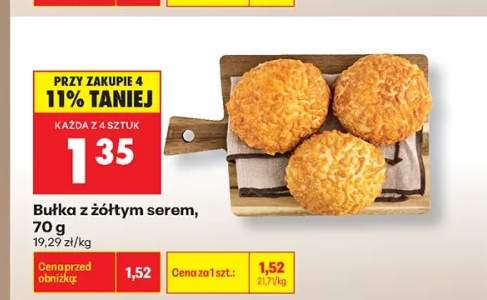 Bułka z żółtym serem