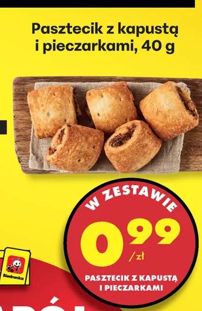 Pasztecik z kapustą i pieczarkami