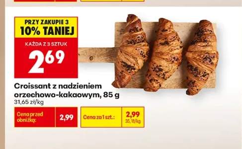 Croissant z nadzieniem orzechowo-kakaowym
