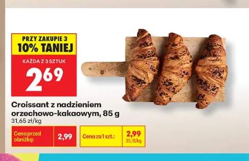 Croissant z nadzieniem orzechowo-kakaowym