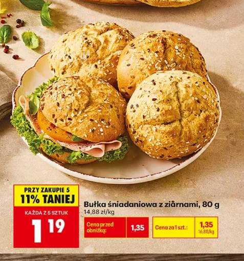 Bułka śniadaniowa z ziarnami