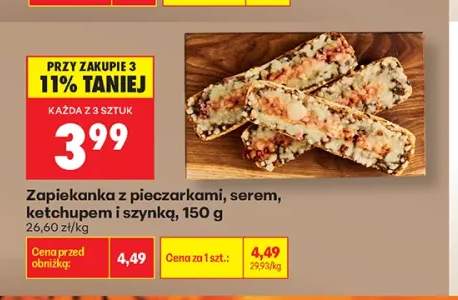 Zapiekanka z pieczarkami, serem, ketchupem i szynką
